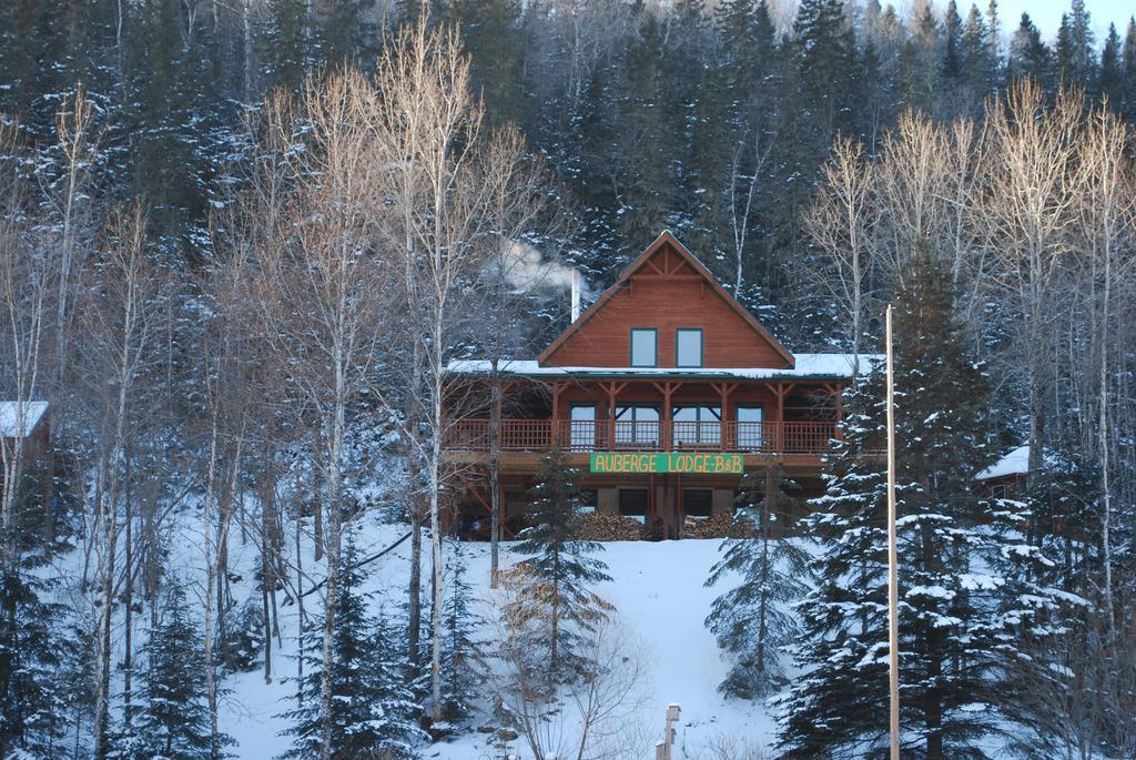 Auberge De La Riviere Matapedia - Matapedia River Lodge Routhierville Eksteriør bilde
