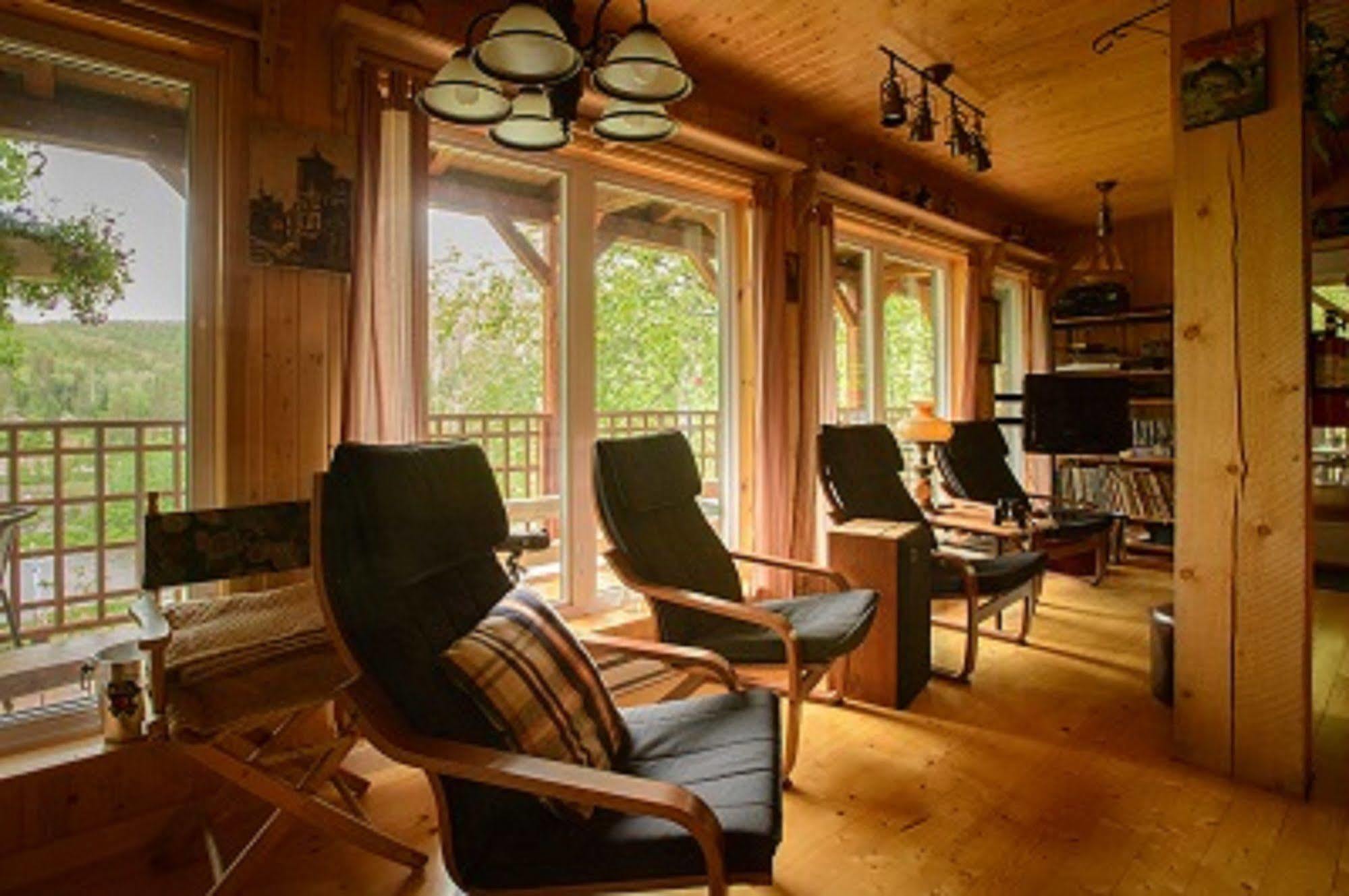 Auberge De La Riviere Matapedia - Matapedia River Lodge Routhierville Eksteriør bilde
